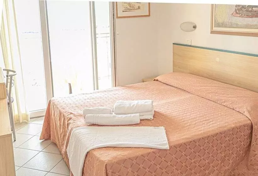 Hotelli Royal Inn