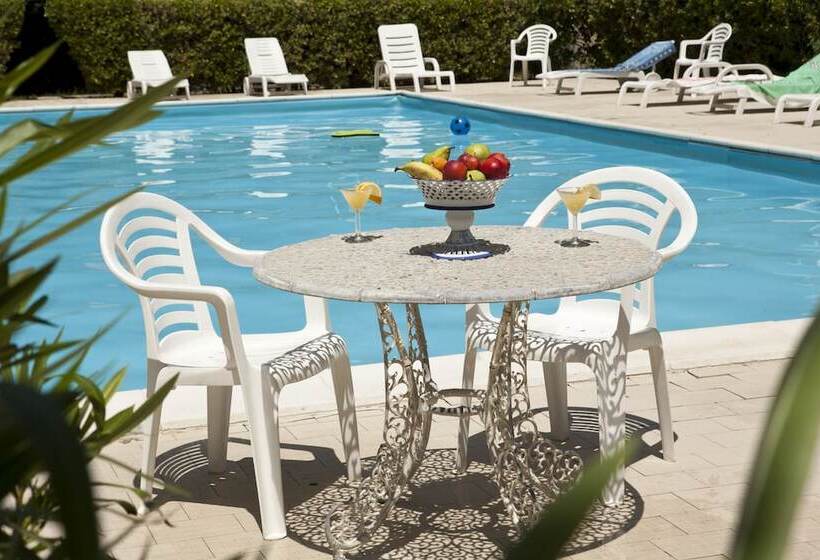 בית מלון כפרי Royal Inn