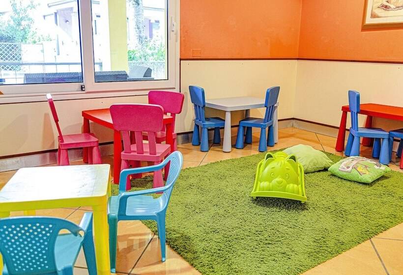 בית מלון כפרי Royal Inn