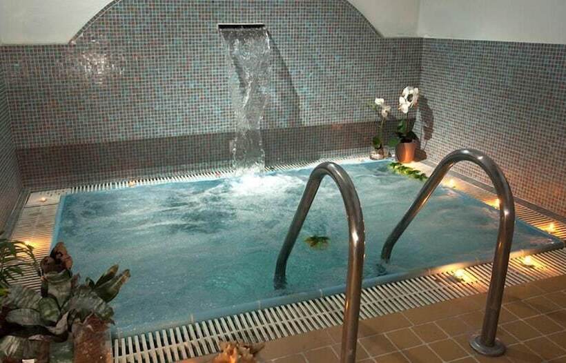 בית מלון כפרי Royal Inn