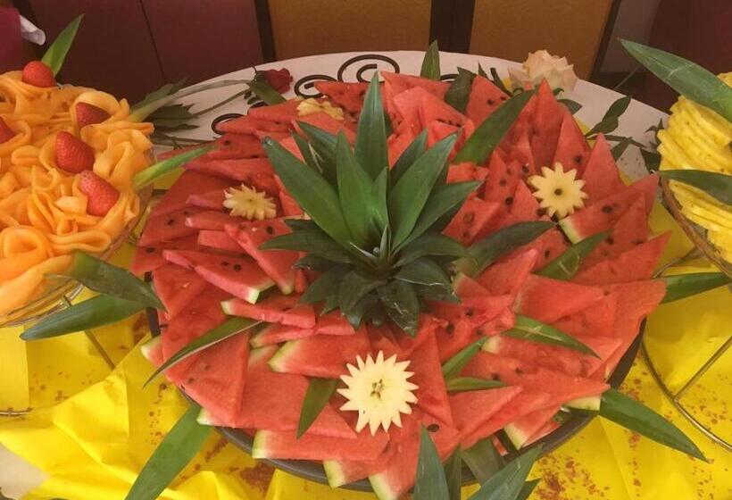 בית מלון כפרי Royal Inn