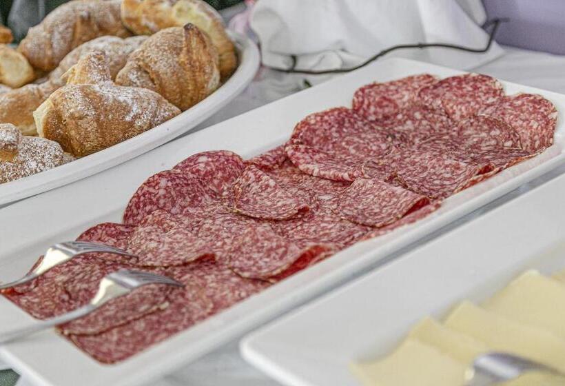 בית מלון כפרי Royal Inn