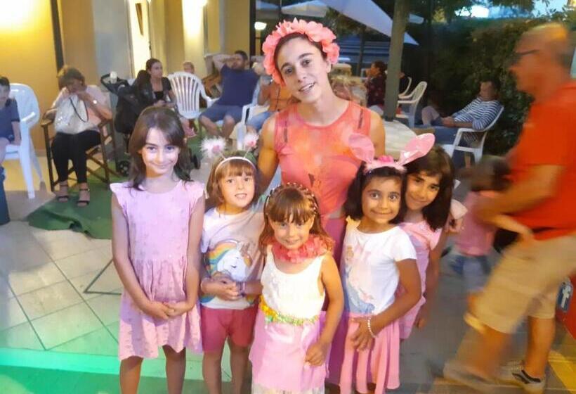 בית מלון כפרי Royal Inn