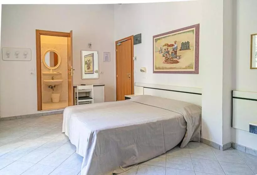 Hotelli Royal Inn