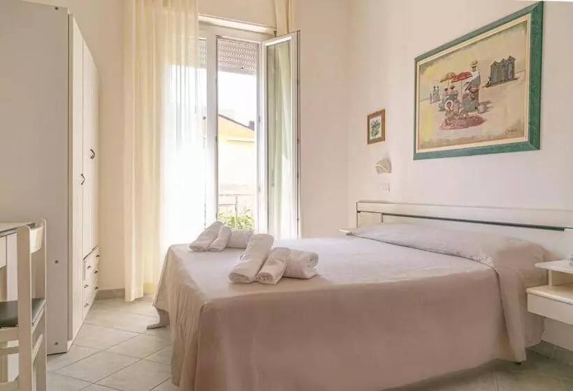 Hotelli Royal Inn