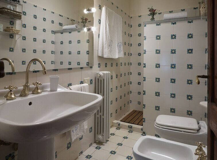 Резиденция Borgo Lucignanello Bandini