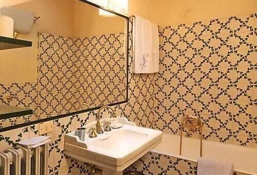 Резиденция Borgo Lucignanello Bandini