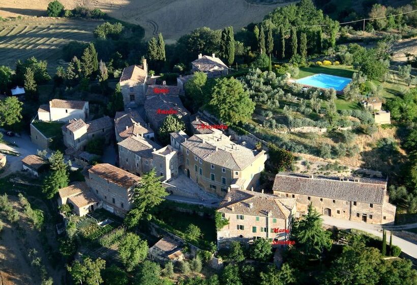 Резиденция Borgo Lucignanello Bandini