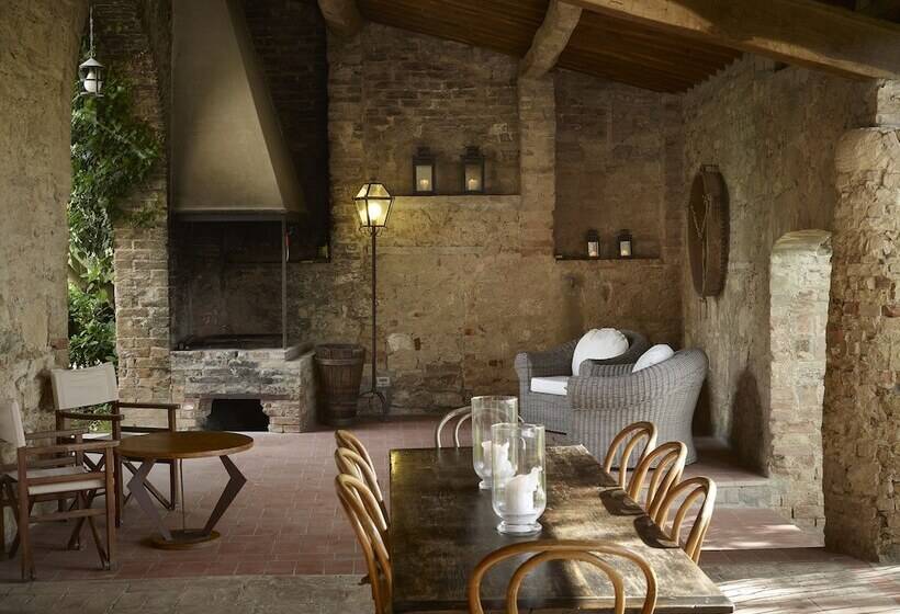 Резиденция Borgo Lucignanello Bandini