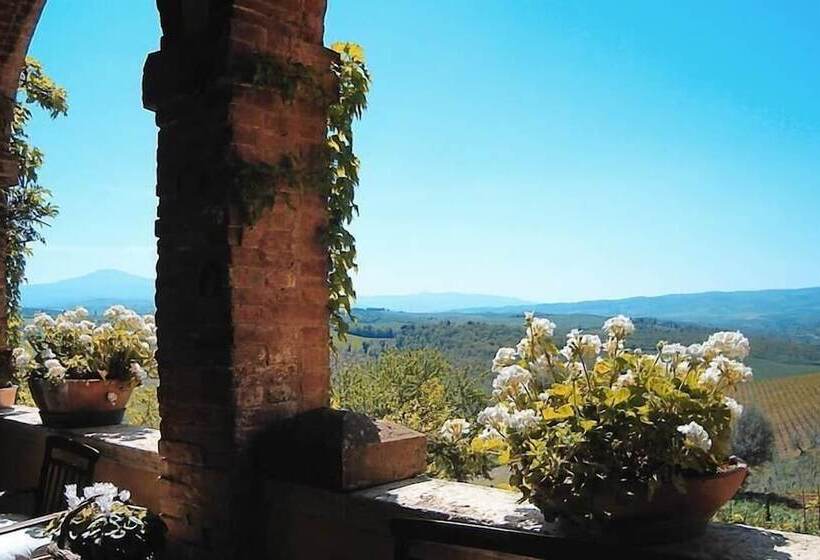 Резиденция Borgo Lucignanello Bandini