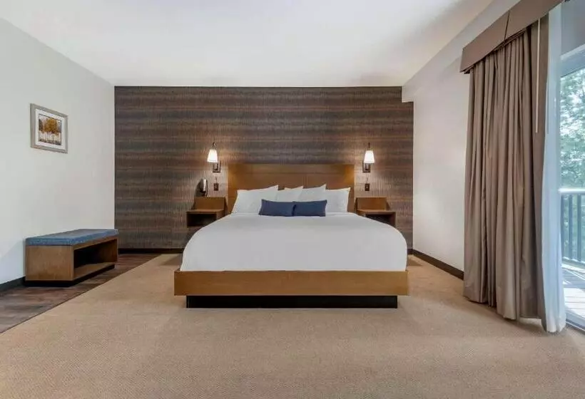 The Cranberry, Ascend Hotel Collection