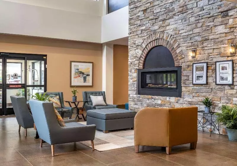 The Cranberry, Ascend Hotel Collection
