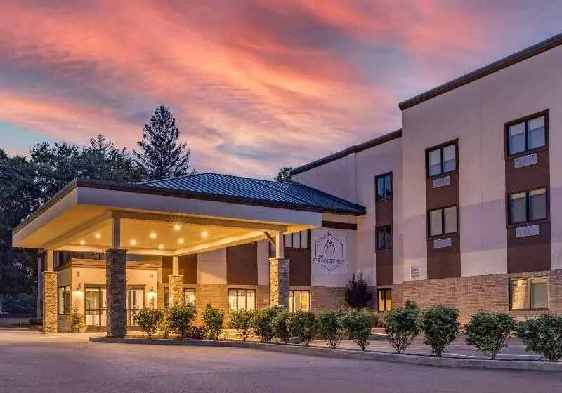 The Cranberry, Ascend Hotel Collection