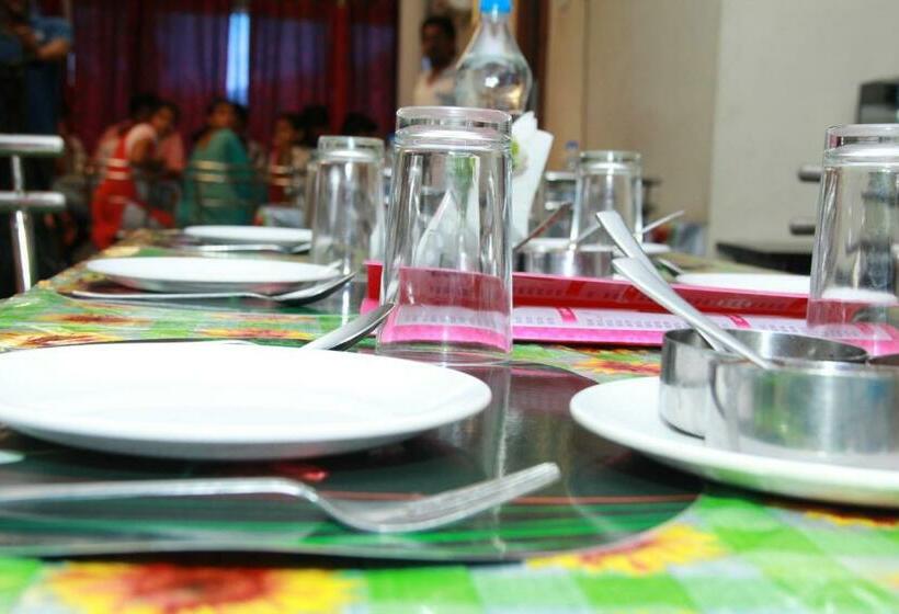 Nocleg ze śniadaniem Vaani Villa By Royal Stay