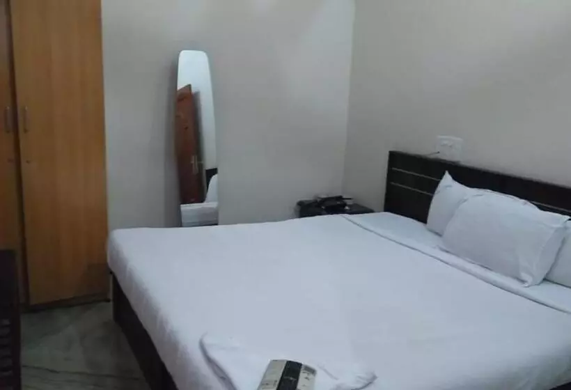 تختخواب و صبحانه Vaani Villa By Royal Stay