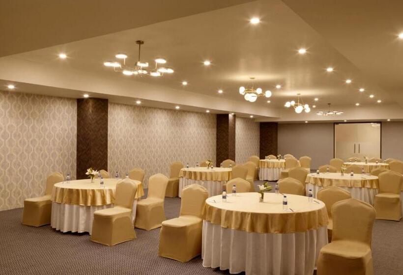 Click Hotel Jaipur, Raja Park