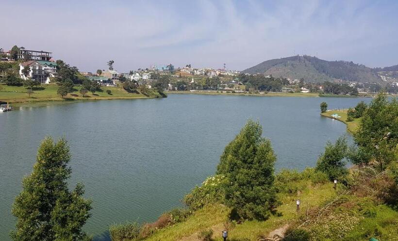 בית מלון כפרי Coldworld