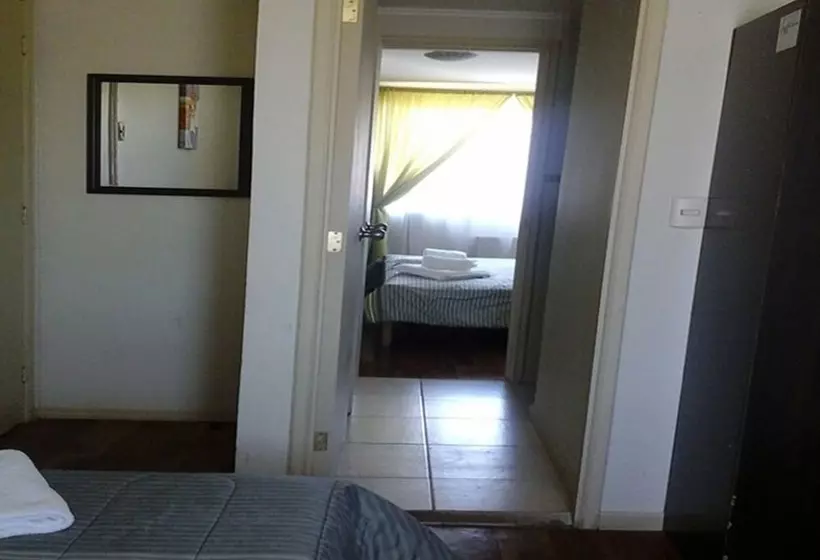 پانسیون Hostal Alcala