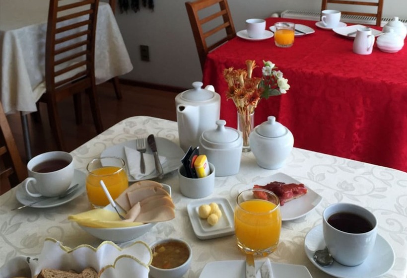 پانسیون Hostal Alcala