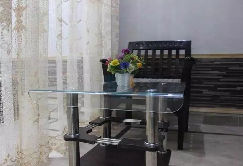 هاستل Sk Travellers  Inn