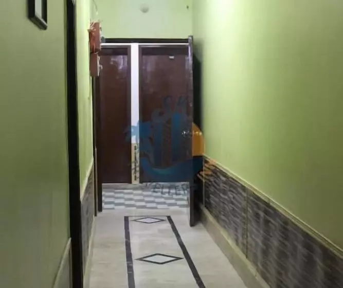 هاستل Sk Travellers  Inn
