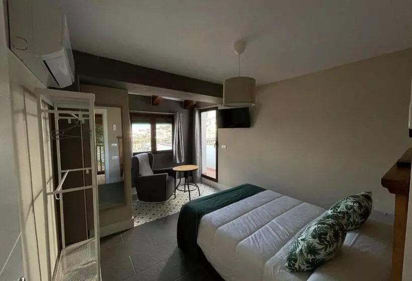 Casa Paseo Del Sauce