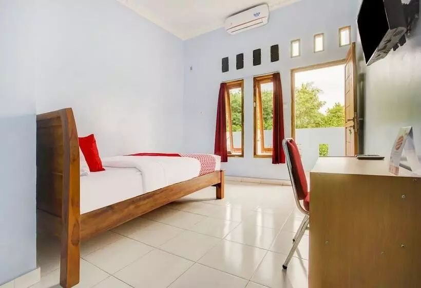 ホテル Oyo 3982 Azka Homestay Syariah