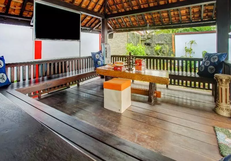 ホテル Oyo 3982 Azka Homestay Syariah
