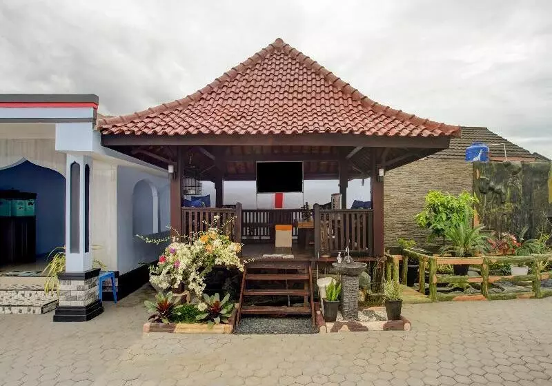 ホテル Oyo 3982 Azka Homestay Syariah