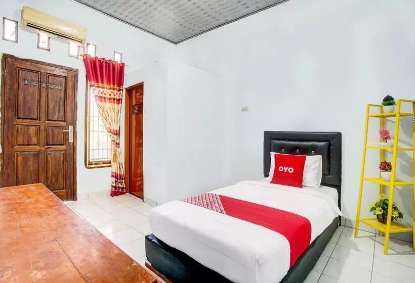 ホテル Oyo 3994 Wisma Amalia