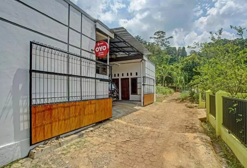 ホテル Oyo 3994 Wisma Amalia
