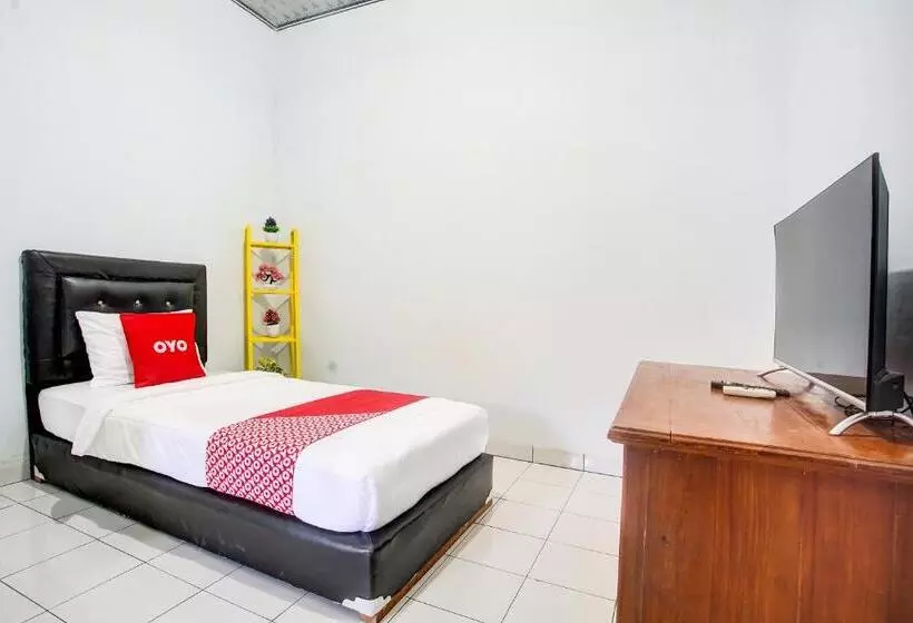 ホテル Oyo 3994 Wisma Amalia