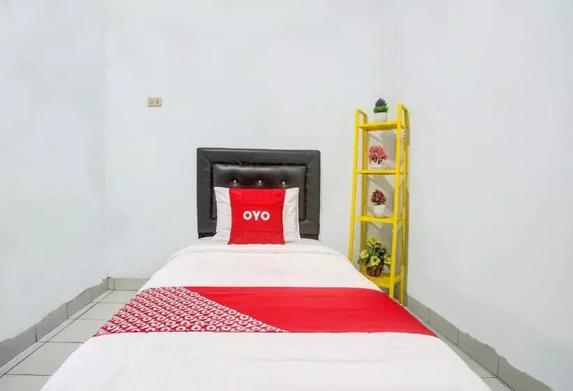ホテル Oyo 3994 Wisma Amalia