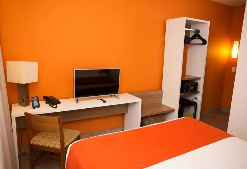 ホテル Partner Caxias Do Sul