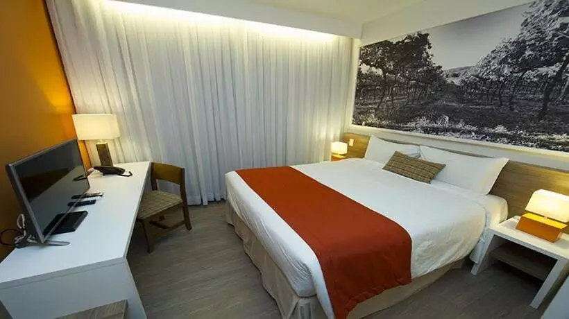 ホテル Partner Caxias Do Sul