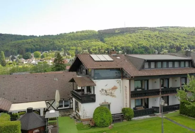 ホテル & Restaurant Zum Deutschen Haus