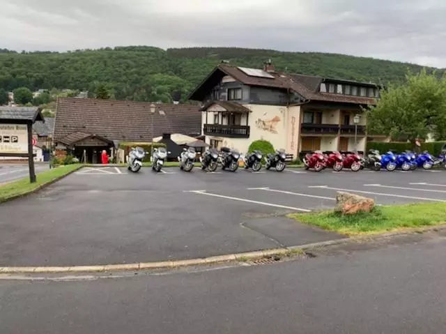 ホテル & Restaurant Zum Deutschen Haus