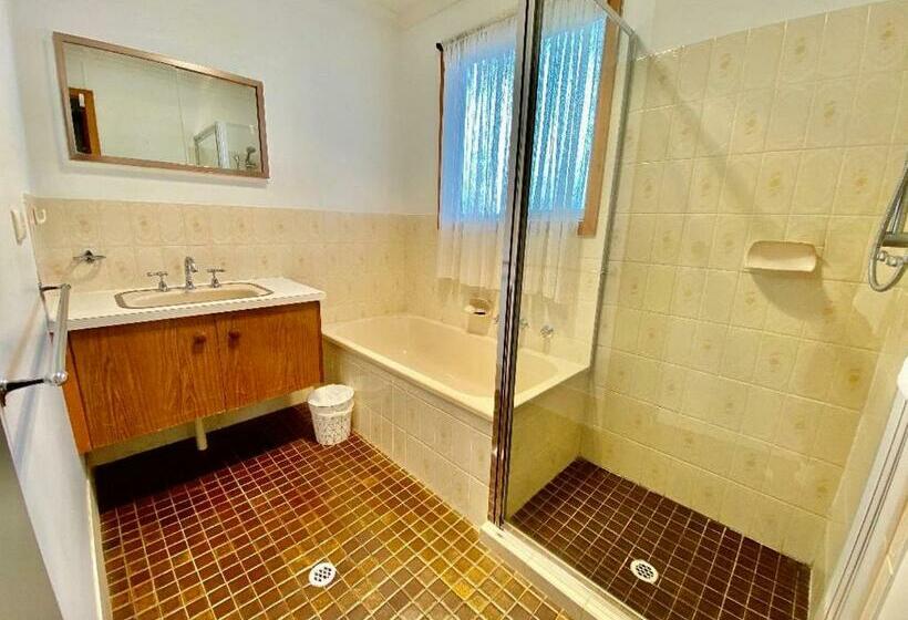 펜션 Sevens Avenue Guest House