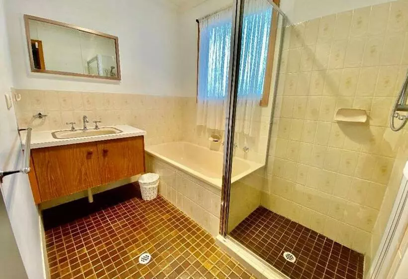 Majatalo Sevens Avenue Guest House