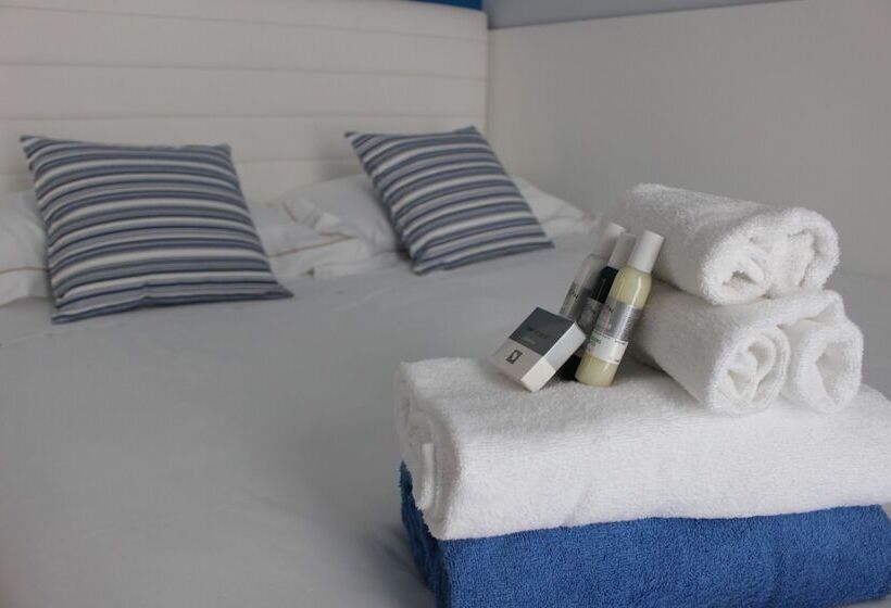 פנסיון Terrazze Naos