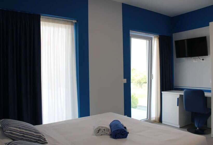 פנסיון Terrazze Naos