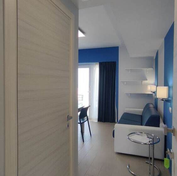 פנסיון Terrazze Naos