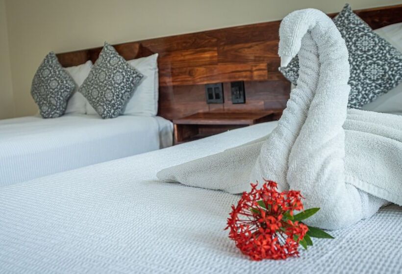 Moonshine Tulum Hotel & Hostel