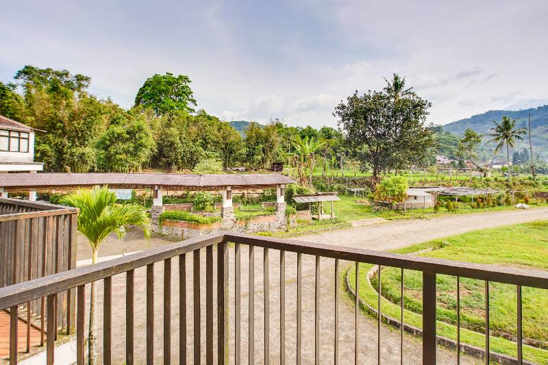 בית מלון כפרי Oyo 3896 Villa Pesona Wisata Puncak