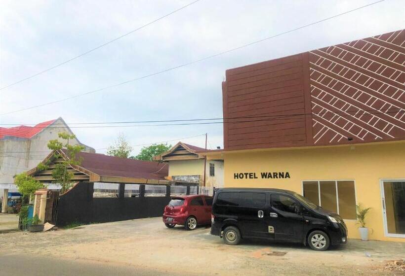 בית מלון כפרי Reddoorz Near Gedung Kesenian Palopo