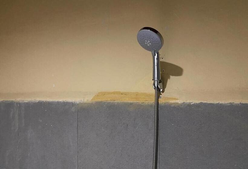 בית מלון כפרי Reddoorz Near Gedung Kesenian Palopo