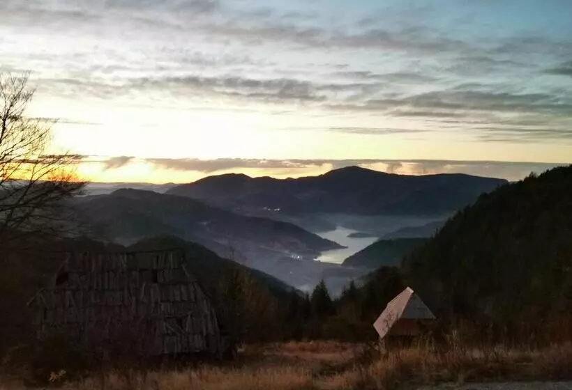 هتل Čarobni Breg