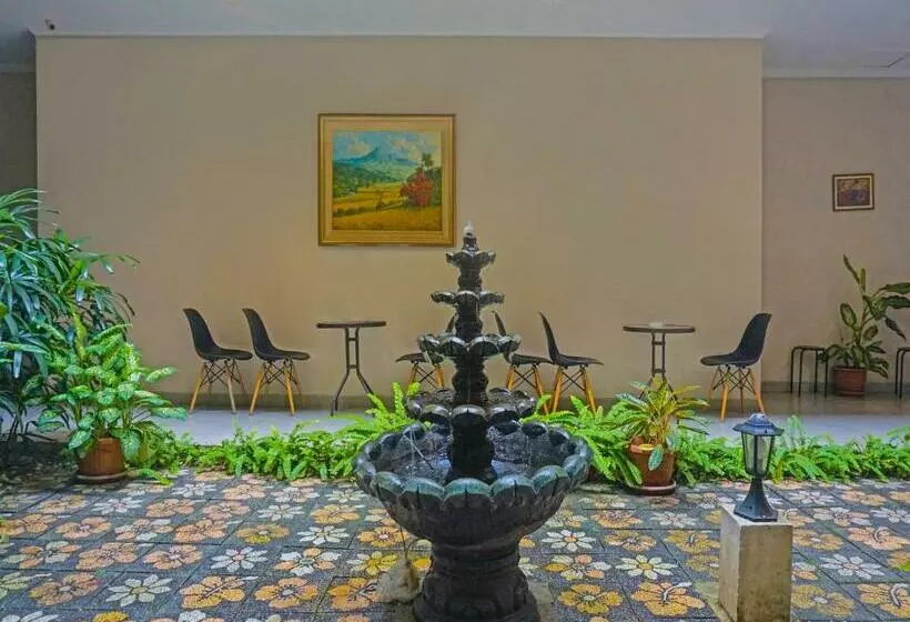 ホテル Palm Eight Mitra Reddoorz