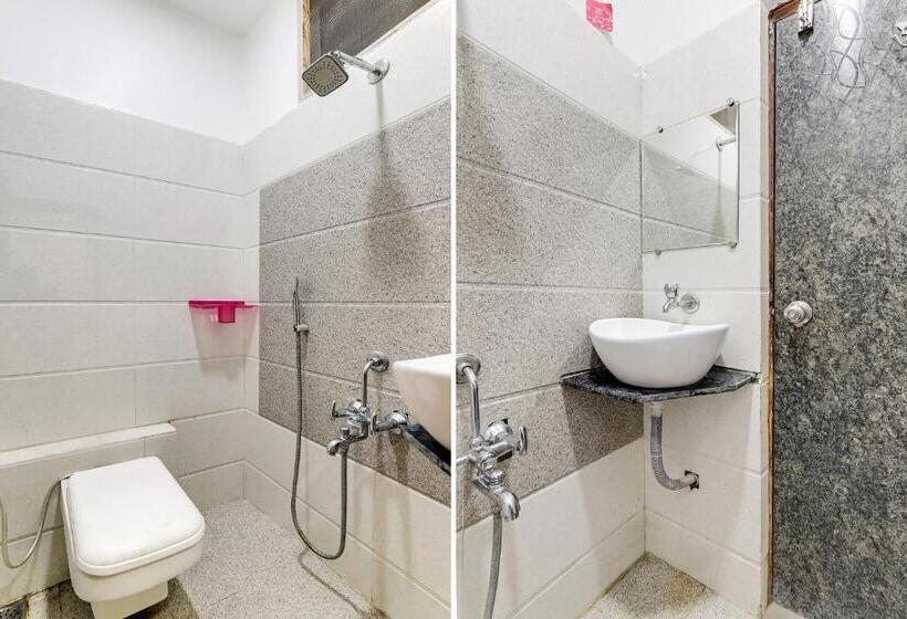 هتل Oyo 71089 Aagman