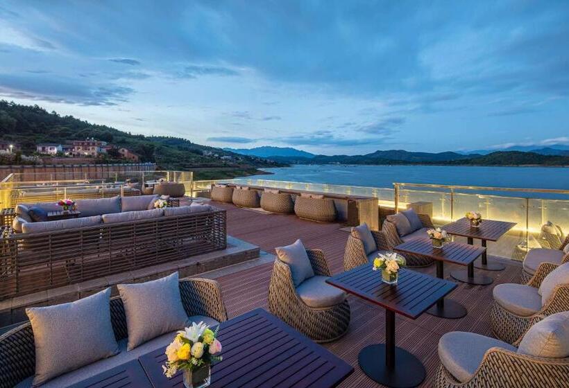 בית מלון כפרי Ramada By Wyndham Chenzhou Dongjiang Lake